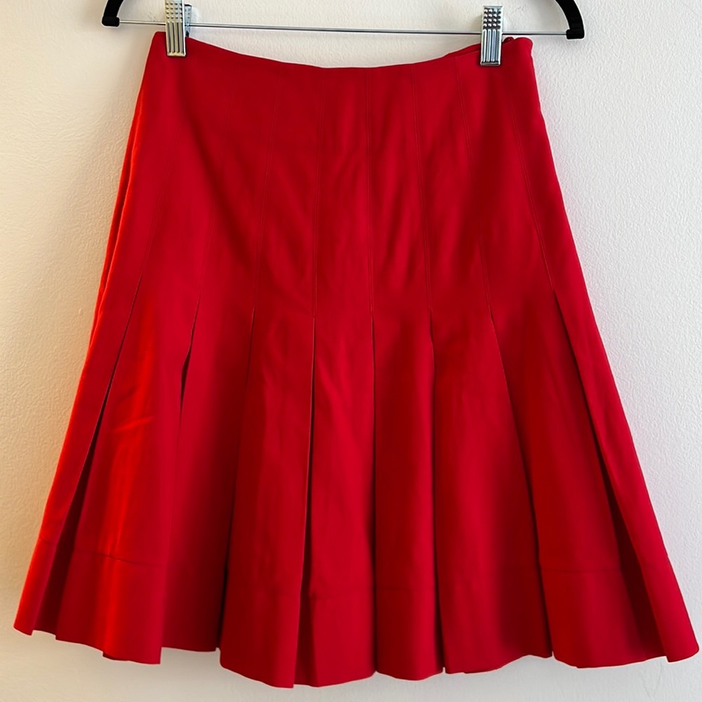 Ralph Lauren Black Label Red pleated skirt.